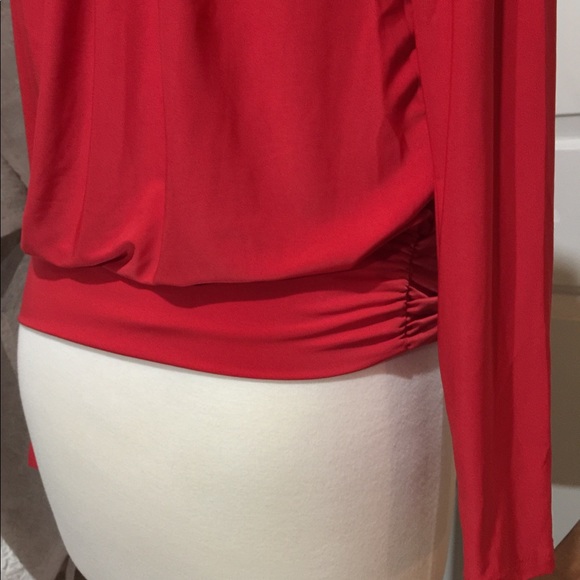 VENUS Silky Red Hip Hugging Long Sleeve Blouse - Picture 5 of 8